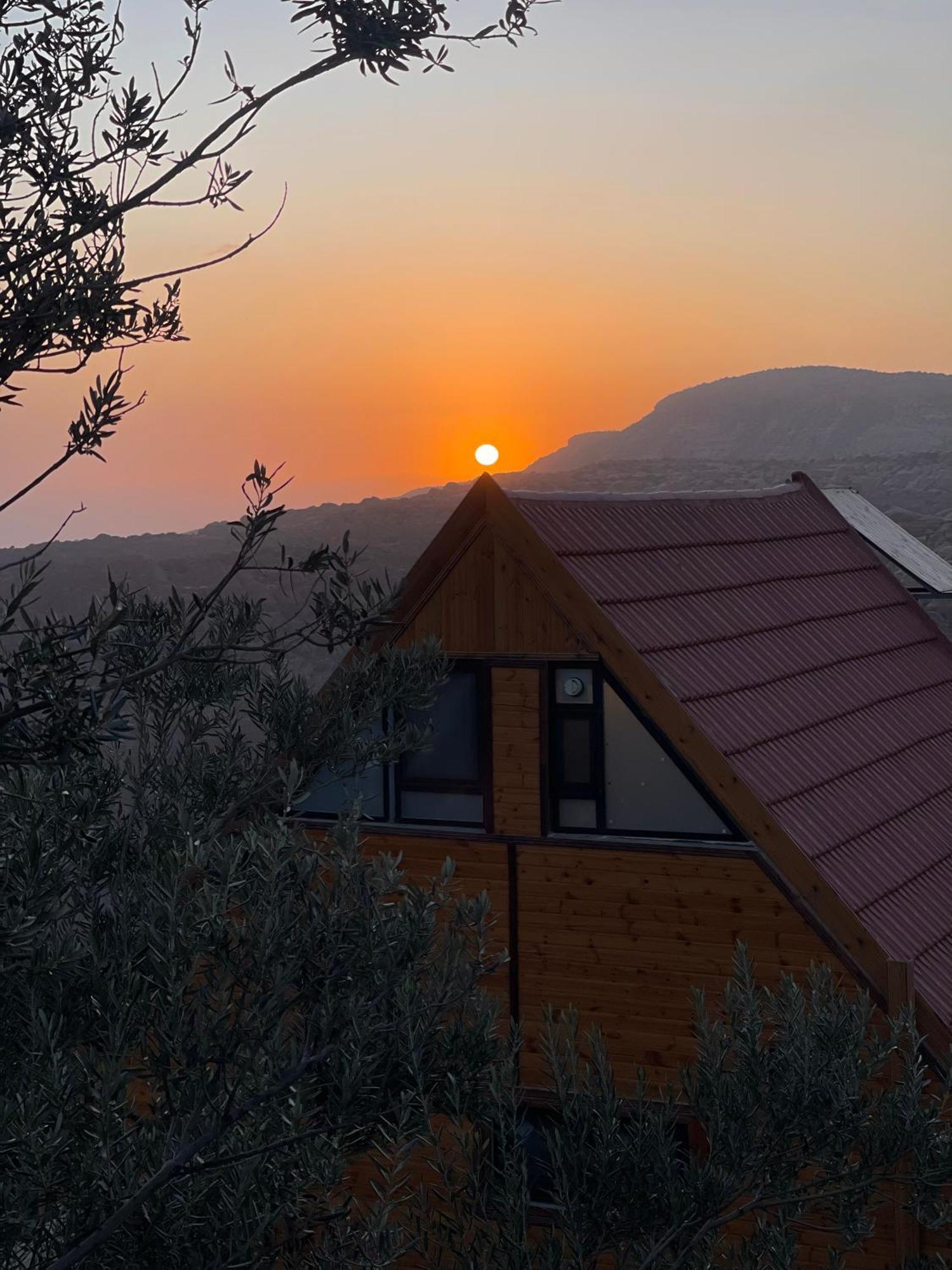 Отель Dana Luxury Huts Экстерьер фото